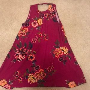 ONLY WORN ONCE SMOKE FREE HOME